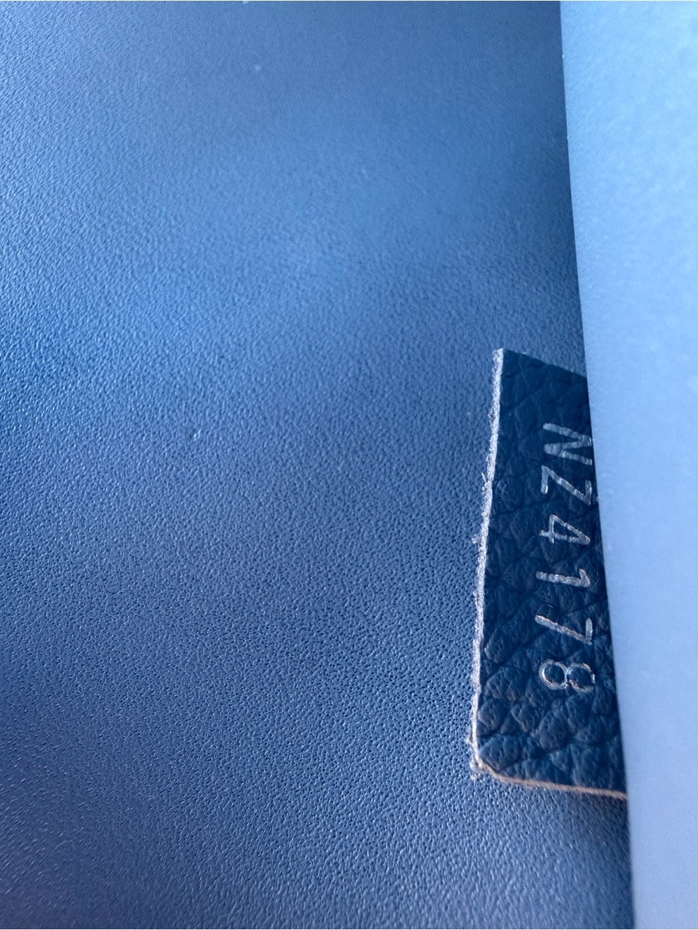 Louis Vuitton City steamer leather handbag in blue - Picture 14 of 14